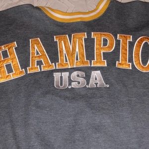 Vintage Champion Sweatshirt